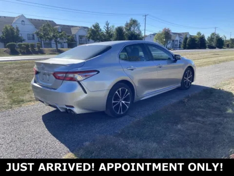 More photos of 2018 Toyota Camry L at Noblesville Imports, IN