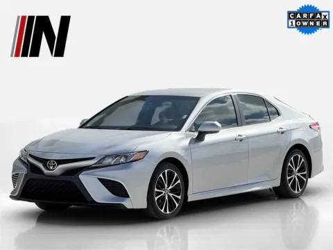 Silver 2018 Toyota Camry L for sale in Noblesville, IN