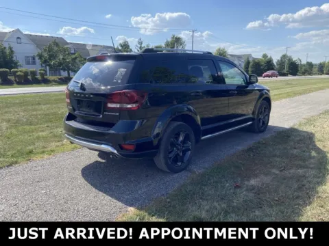 More photos of 2018 Dodge Journey Crossroad at Noblesville Imports, IN