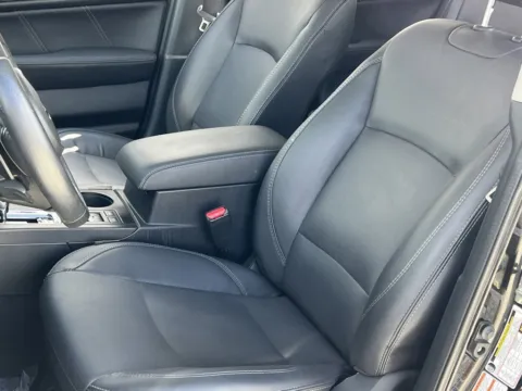 More photos of 2019 Subaru Outback Limited at Noblesville Imports, IN