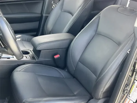 More photos of 2019 Subaru Outback Limited at Noblesville Imports, IN