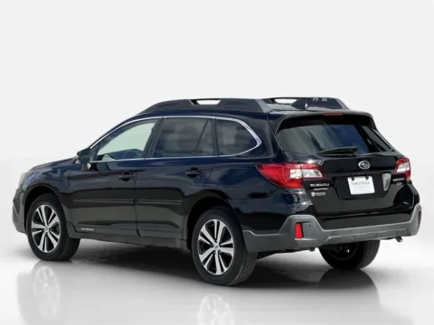 More photos of 2019 Subaru Outback Limited at Noblesville Imports, IN