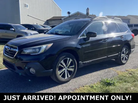 Black 2019 Subaru Outback Limited for sale in Noblesville, IN
