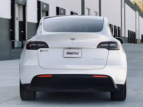 More photos of 2021 Tesla Model Y Long Range at Noblesville Imports, IN