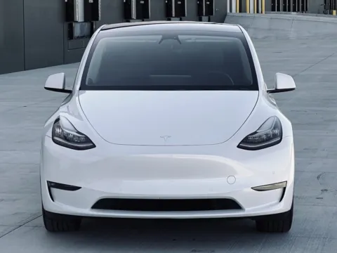 More photos of 2021 Tesla Model Y Long Range at Noblesville Imports, IN