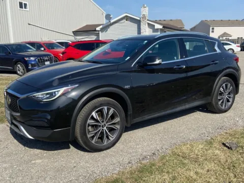 Black 2019 INFINITI QX30 LUXE for sale in Noblesville, IN
