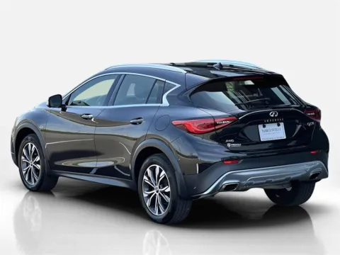 More photos of 2019 INFINITI QX30 LUXE at Noblesville Imports, IN