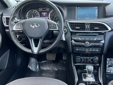 More photos of 2019 INFINITI QX30 LUXE at Noblesville Imports, IN