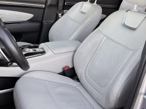 More photos of 2024 Hyundai Tucson Limited at Noblesville Imports, IN