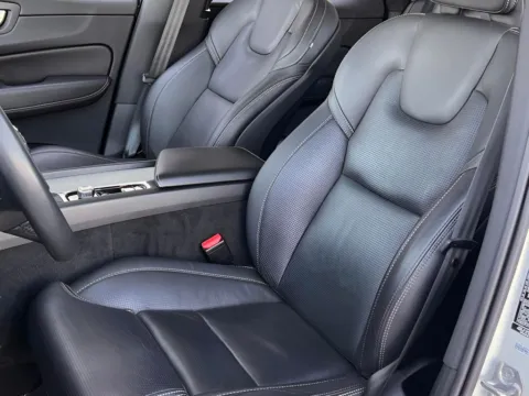 More photos of 2021 Volvo XC60 T5 Inscription at Noblesville Imports, IN