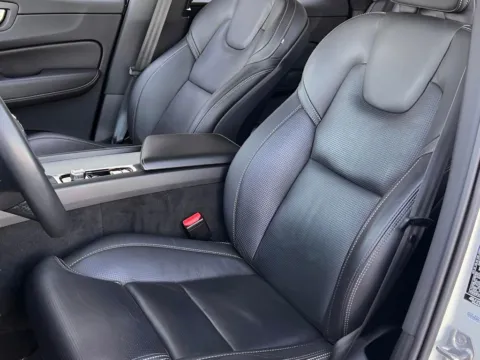 More photos of 2021 Volvo XC60 Inscription at Noblesville Imports, IN