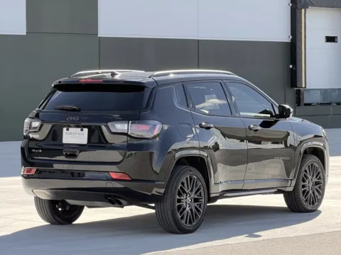 More photos of 2022 Jeep Compass High Altitude at Noblesville Imports, IN