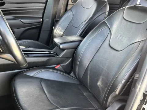 More photos of 2022 Jeep Compass High Altitude at Noblesville Imports, IN