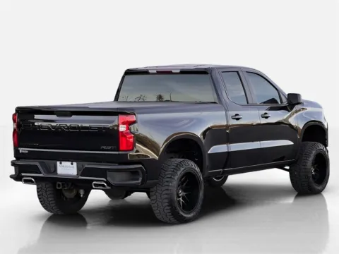 More photos of 2019 Chevrolet Silverado 1500 RST at Noblesville Imports, IN