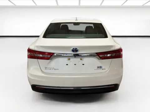More photos of 2018 Toyota Avalon Hybrid Limited at STG Dallas, TX