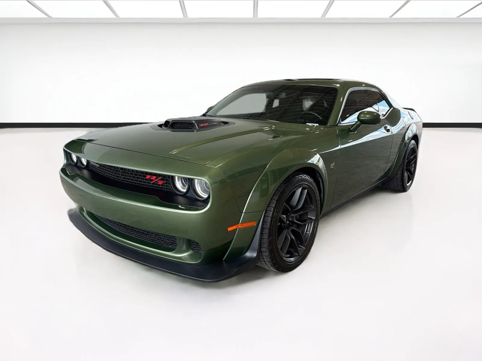 Green 2022 Dodge Challenger R/T Scat Pack Widebody for sale in Dallas, TX