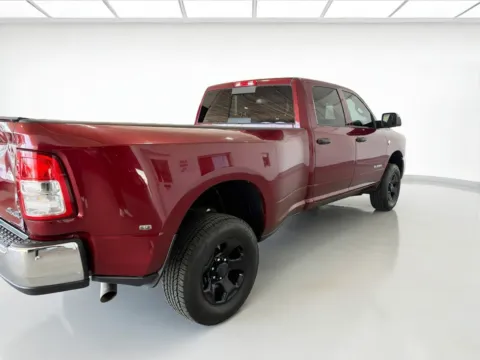 More photos of 2022 Ram 3500 Tradesman at STG Dallas, TX