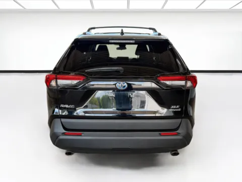 More photos of 2021 Toyota RAV4 Hybrid XLE at STG Dallas, TX