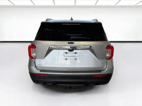 More photos of 2021 Ford Explorer XLT at STG Dallas, TX
