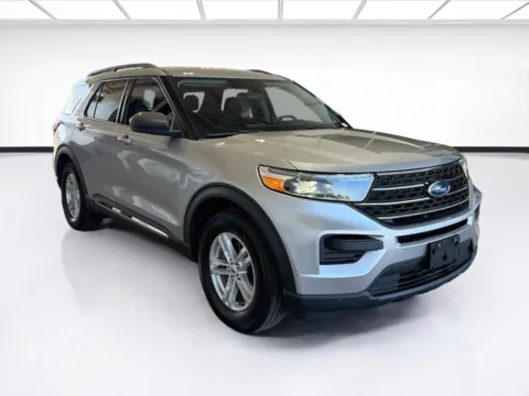 Another view of 2021 Ford Explorer XLT for sale in Dallas, TX at STG Dallas
