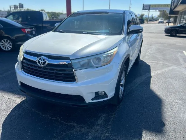 Used 2016 Toyota Highlander LE FWD V6 for sale in Dallas, TX | VIN ...