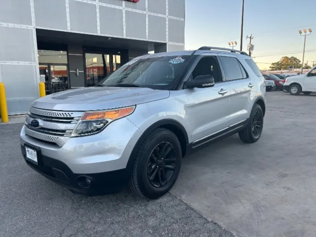 Silver 2014 Ford Explorer XLT for sale in San Antonio, TX