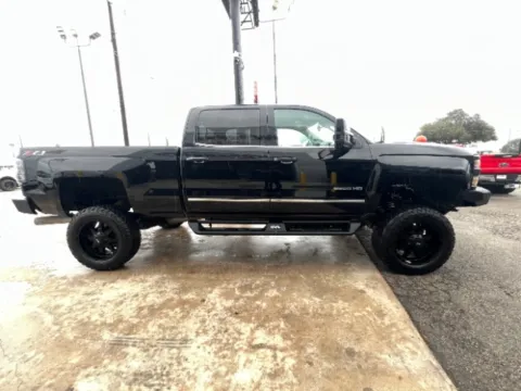 More photos of 2018 Chevrolet Silverado 2500HD LTZ at Eurospeed International Corp, TX