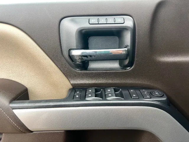 2018 Chevrolet Silverado 2500HD LTZ photo 4