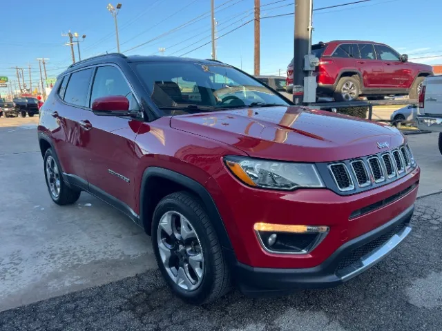 2018 Jeep Compass Limited photo 2