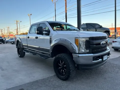 More photos of 2017 Ford F-250 SD XL Crew Cab 4WD at Eurospeed International Corp, TX