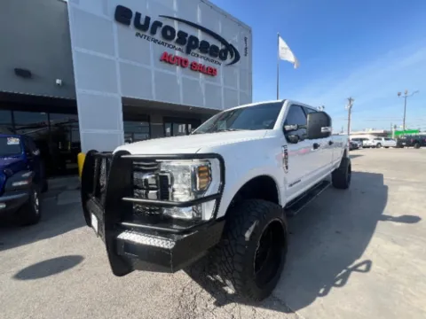 White 2019 Ford Super Duty F-350 SRW STX for sale in San Antonio, TX