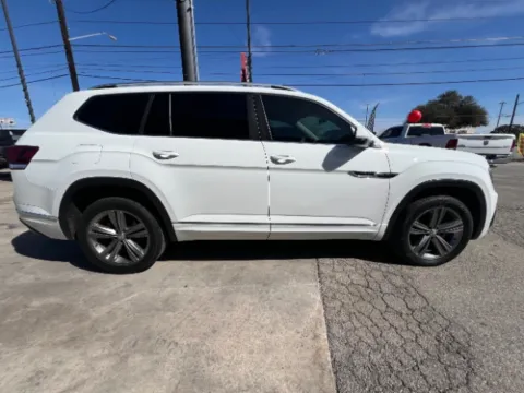 More photos of 2019 Volkswagen Atlas 3.6L V6 SE w/Technology R-Line at Eurospeed International Corp, TX