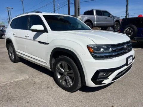 More photos of 2019 Volkswagen Atlas 3.6L V6 SE w/Technology R-Line at Eurospeed International Corp, TX