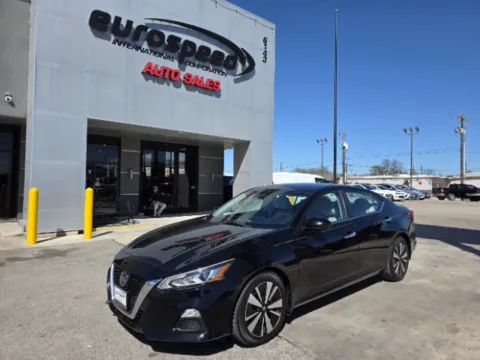 Photos of 2022 Nissan Altima SV for sale in San Antonio, TX at Eurospeed International Corp