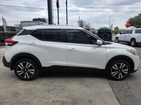 More photos of 2018 Nissan Kicks SV at Eurospeed International Corp, TX