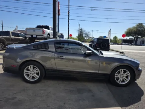 More photos of 2011 Ford Mustang V6 at Eurospeed International Corp, TX