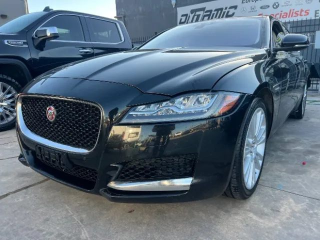 Black 2018 Jaguar XF 35t Prestige for sale in San Antonio, TX