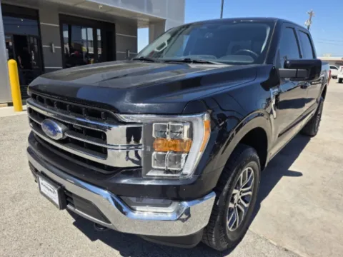 Black 2021 Ford F-150 LARIAT for sale in San Antonio, TX