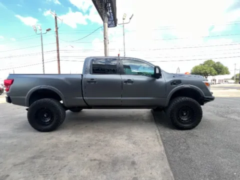 More photos of 2019 Nissan TITAN XD PRO-4X Diesel at Eurospeed International Corp, TX
