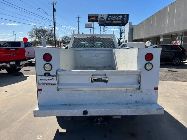 2017 Ford F-350 Super Duty Chassis Cab XL - Photo 7