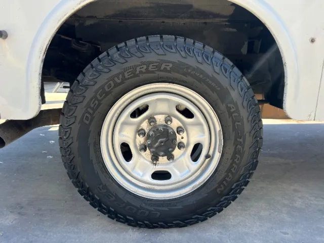2017 Ford F-350 Super Duty Chassis Cab XL - Photo 25