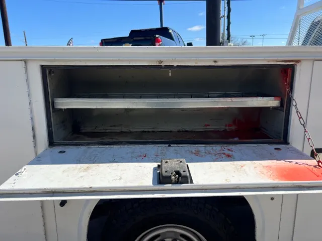 2017 Ford F-350 Super Duty Chassis Cab XL - Photo 18