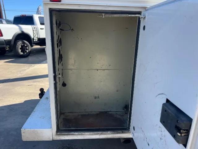 2017 Ford F-350 Super Duty Chassis Cab XL - Photo 16