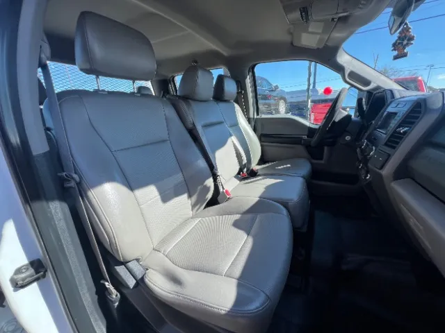 2017 Ford F-350 Super Duty Chassis Cab XL - Photo 29