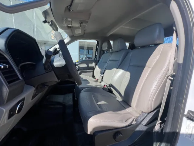 2017 Ford F-350 Super Duty Chassis Cab XL - Photo 37