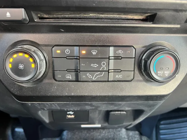 2017 Ford F-350 Super Duty Chassis Cab XL - Photo 45