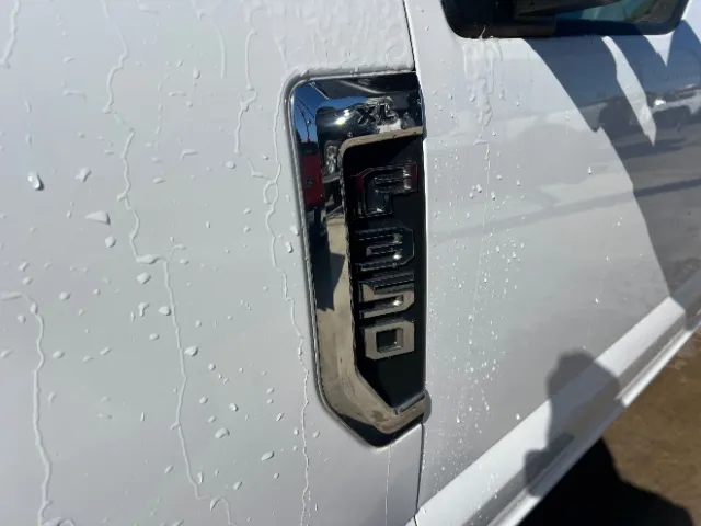 2017 Ford F-350 Super Duty Chassis Cab XL - Photo 22