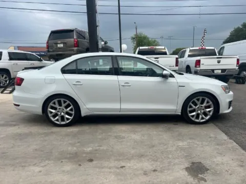 More photos of 2014 Volkswagen Jetta 2.0T GLI at Eurospeed International Corp, TX