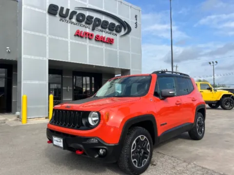Photos of 2016 Jeep Renegade Trailhawk for sale in San Antonio, TX at Eurospeed International Corp