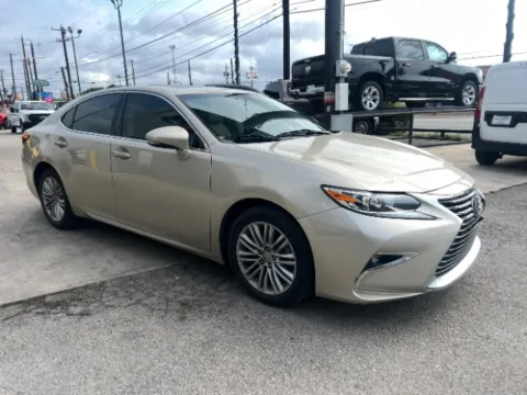 More photos of 2018 Lexus ES 350 Sedan at Eurospeed International Corp, TX